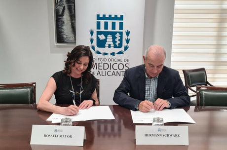 El Colegio Oficial de Médicos y la Asociación de Periodistas de Alicante firman su primer convenio de colaboración